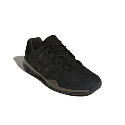 M18556_7_FOOTWEAR_Photography_Front Lateral Top View_white.jpg