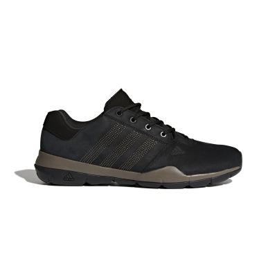 M18556_1_FOOTWEAR_Photography_Side Lateral Center View_white.jpg